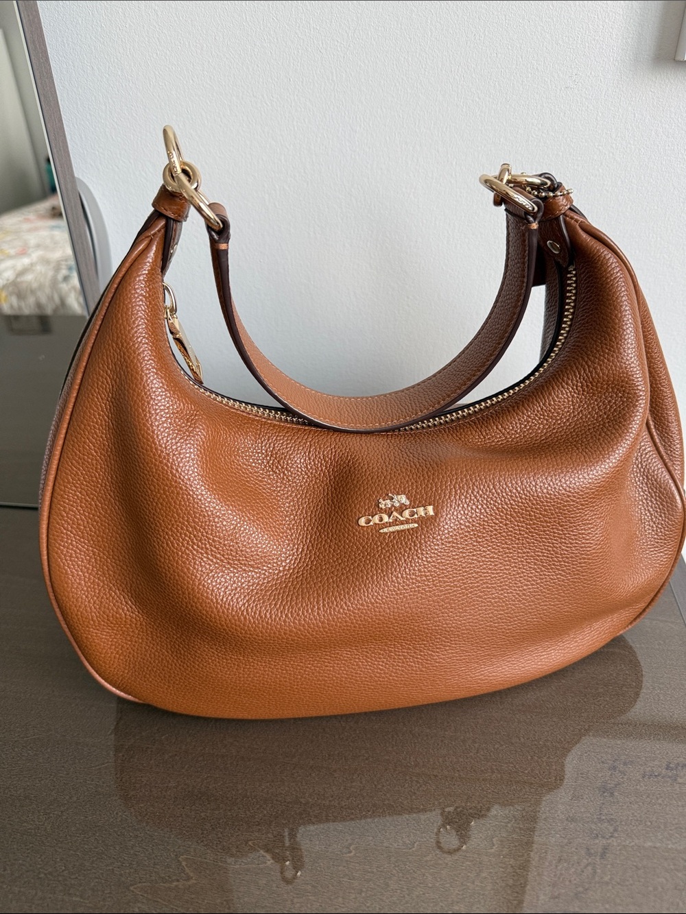 Coach Pebbled Leather authentic Shoulder Hobo in Cognac Brown - Picture 2 of 12